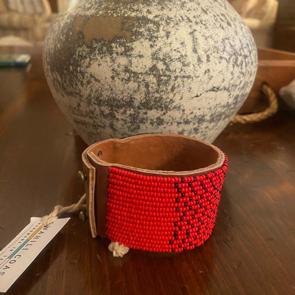 Leather Cuff - Large Red & Black Ombré Beaded - Picture 3 of 5